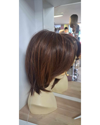Aurora Nah, półdługa peruka doskonale imitująca włosy naturalne (kolor lightbrown cherry)
