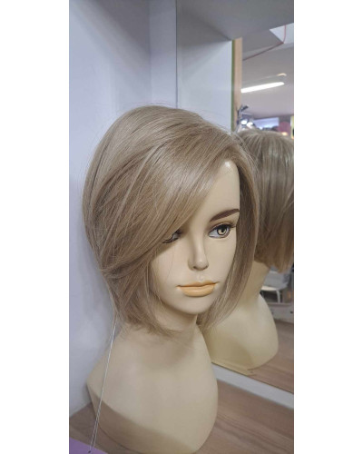 Tara Nah, półdługa peruka doskonale imitująca włosy naturalne (kolor sheer blond)